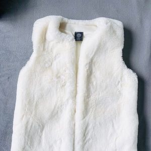 Vince Camuto White Faux Fur Vest